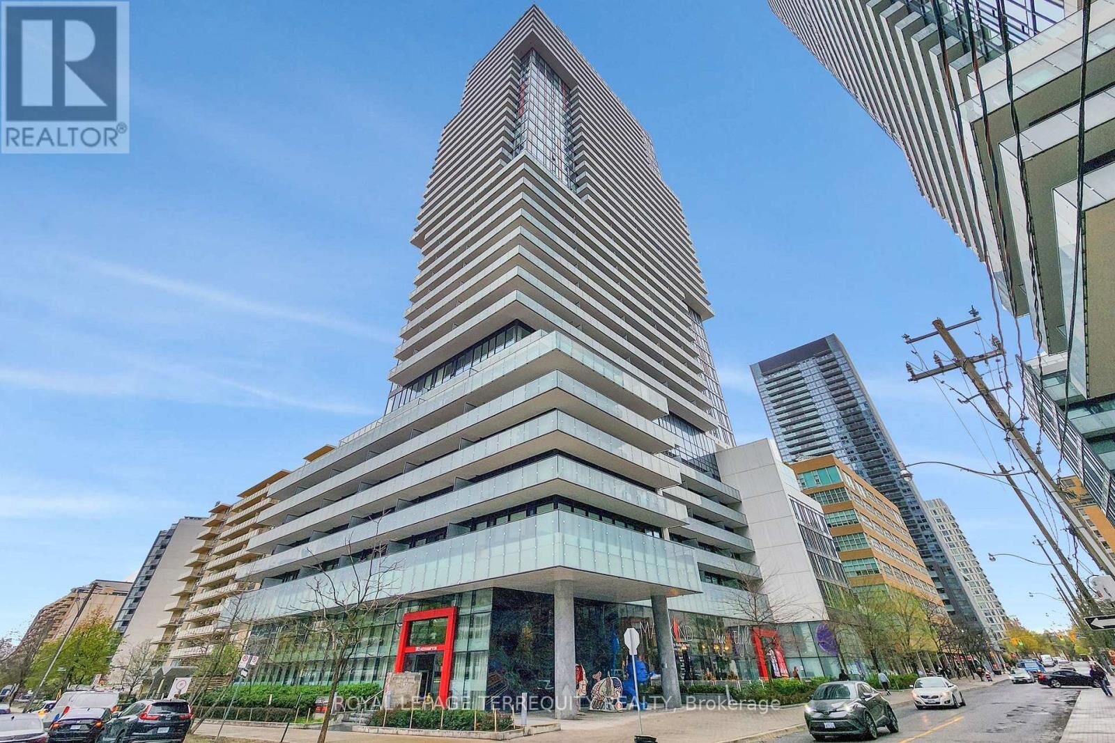 Property Photo:  185 Roehampton Avenue 2802  ON M4P 0C6 