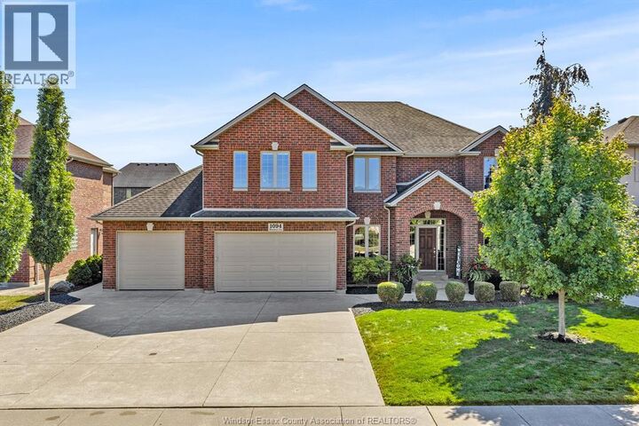 Property Photo:  1094 Woodland Crescent  ON N0R 1A0 