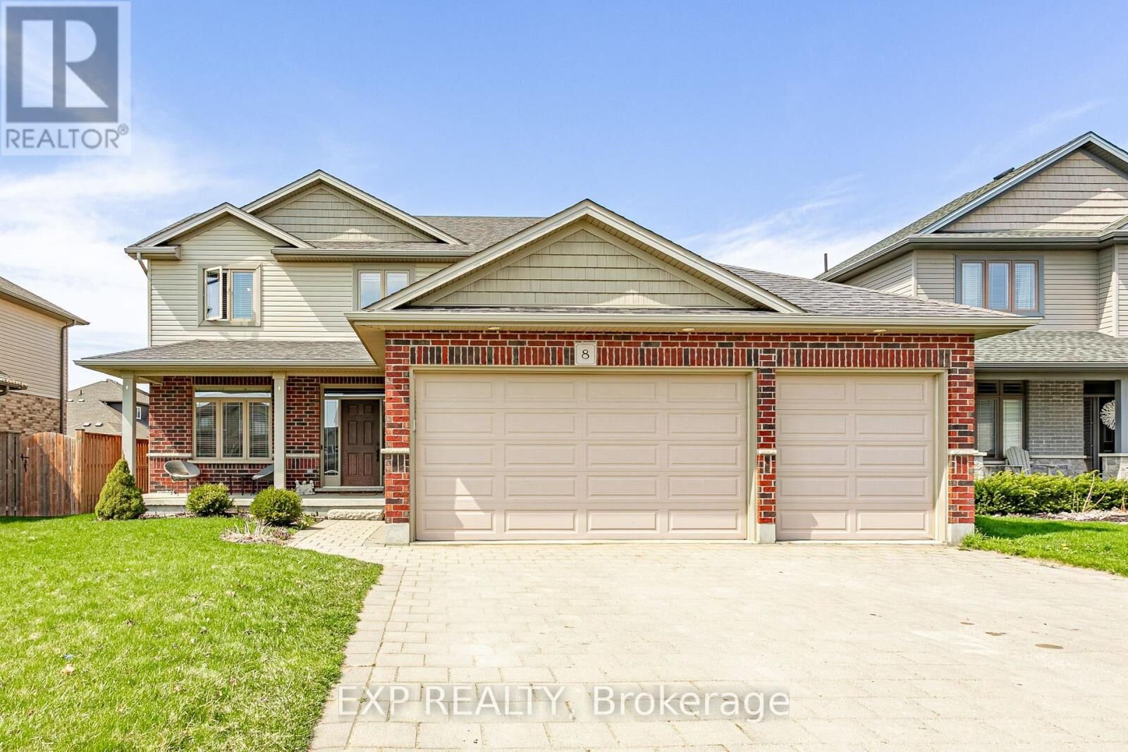 Property Photo:  8 Oliver Crescent  ON N0M 2M0 