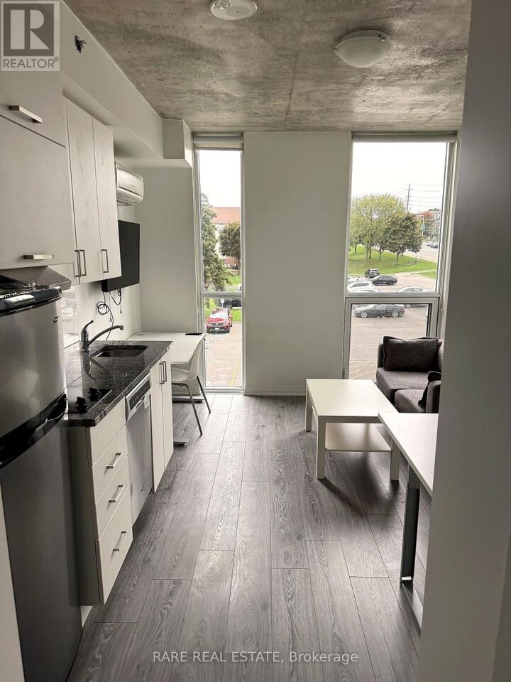 Property Photo:  1900 Simcoe Street North 224  ON L1G 4Y3 