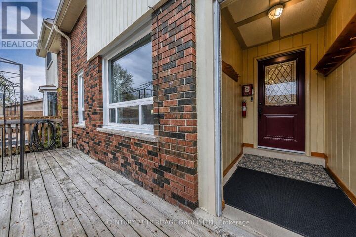 Property Photo:  331 Maplegrove Avenue  ON L3Z 1V8 