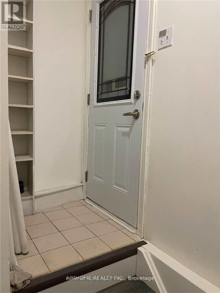 Property Photo:  58 Hewlett Crescent Bsmnt  ON L3P 7J7 