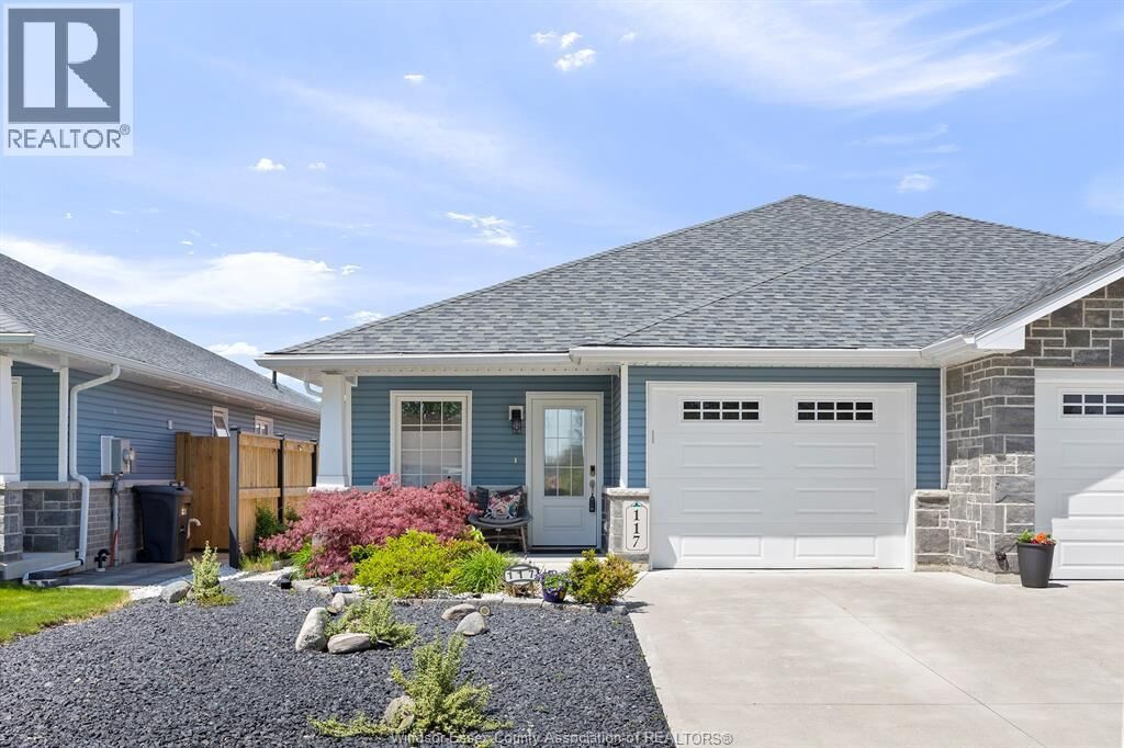 Property Photo:  117 Arthur Street North  ON N0R 1G0 