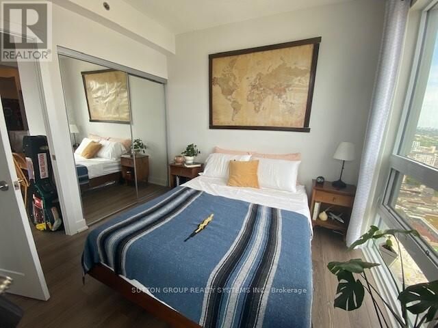 Property Photo:  318 Richmond Street West 2503  ON M5V 1X2 