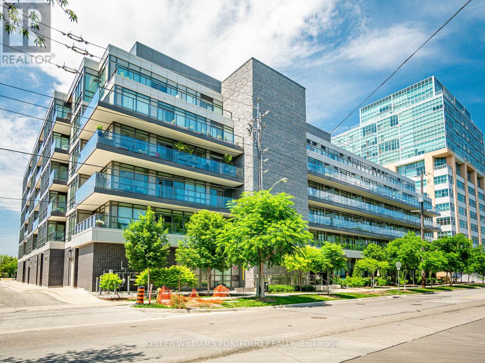 Property Photo:  8 Fieldway Road 405  ON M8Z 0C3 