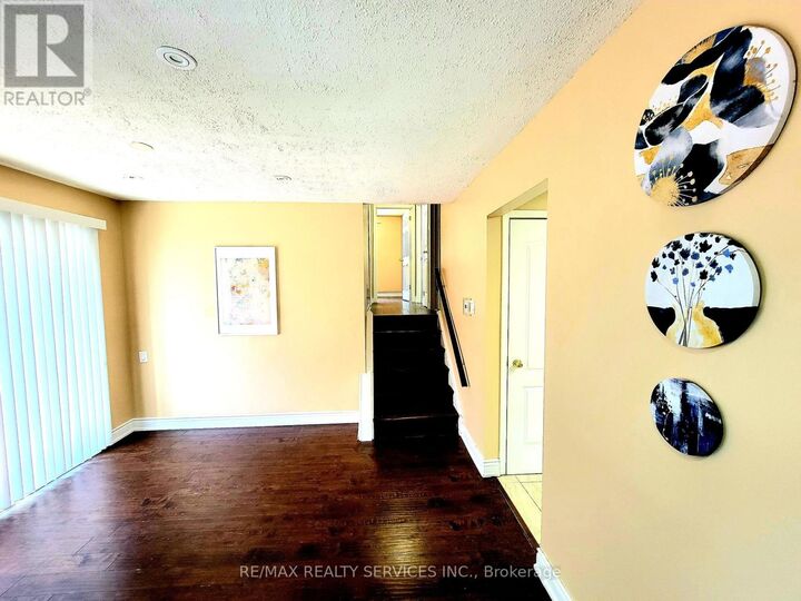 Property Photo:  9 Bruce Beer Drive  ON L6V 2W7 