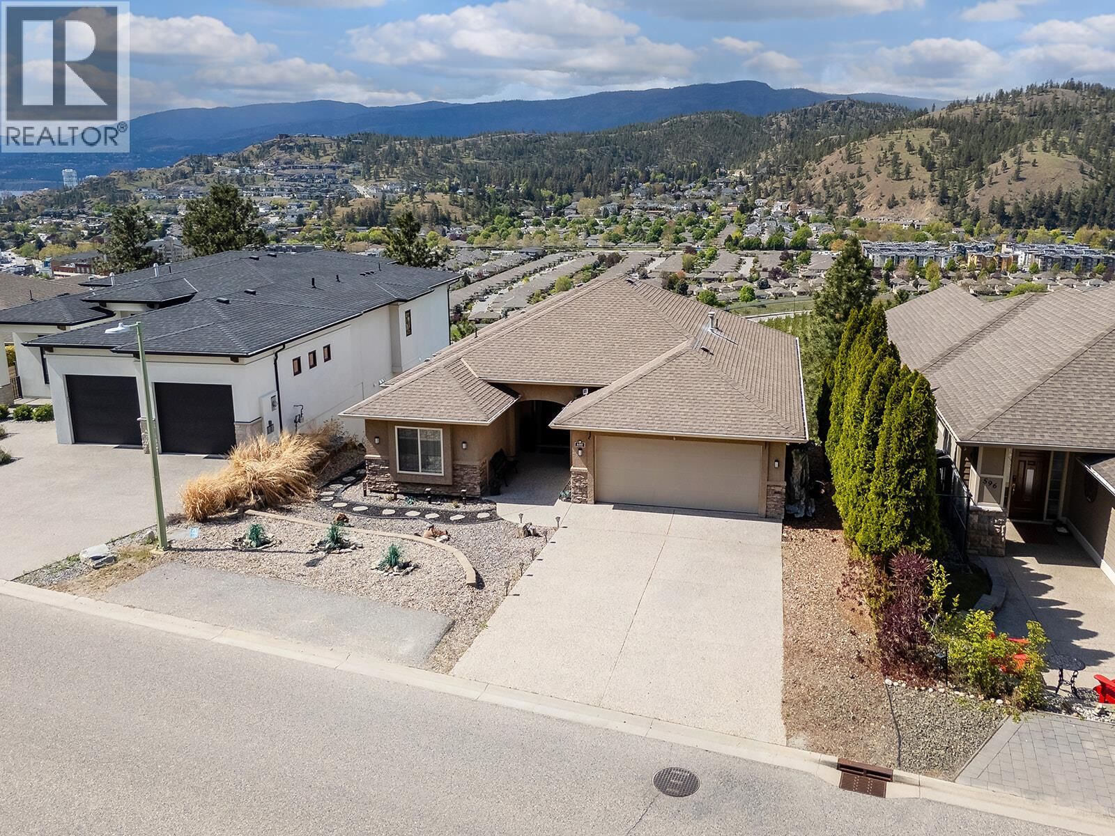 Property Photo: 600 Denali Drive BC V1V 2P6
