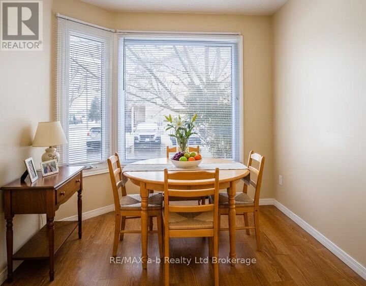 Property Photo:  10 Dufferin Street 1  ON N0J 1P0 