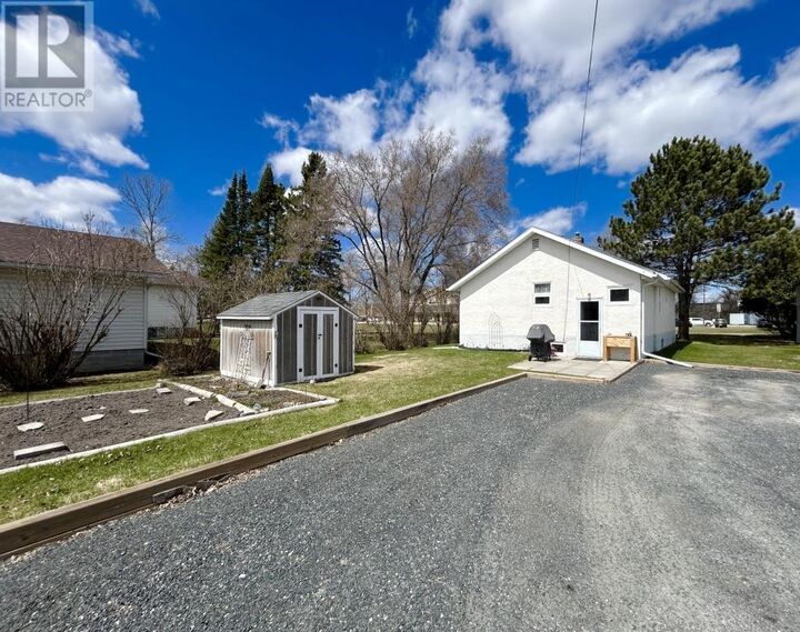 Property Photo:  753 Kings Hwy  ON P9A 2X3 