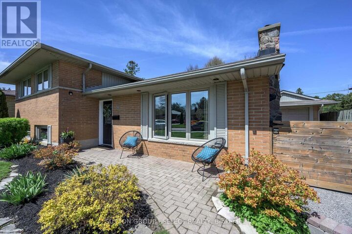 Property Photo:  86 Tewksbury Crescent  ON N5V 2M8 