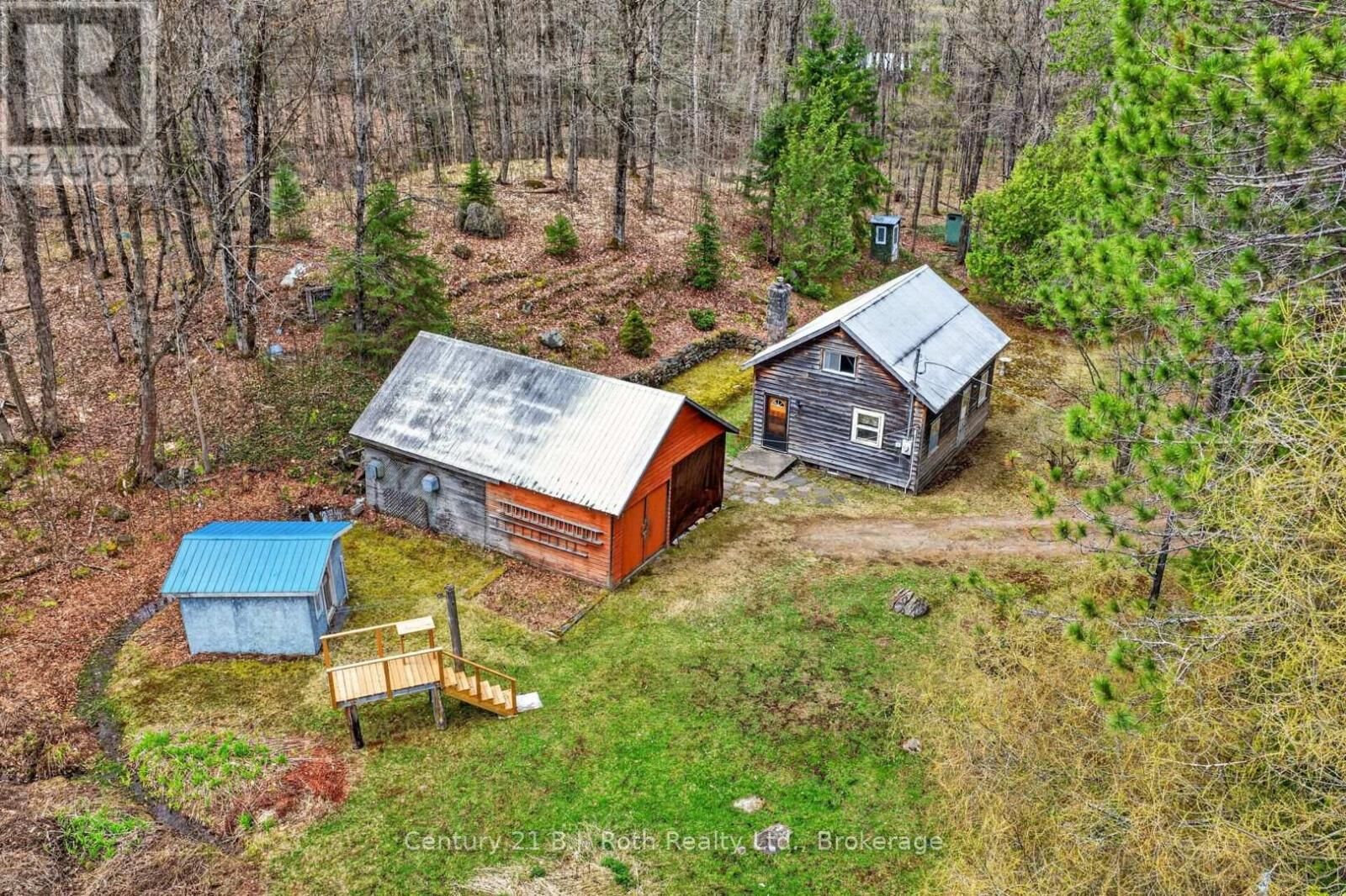 Property Photo:  3640 Muskoka Rd 117 Road East  ON P0B 1A0 