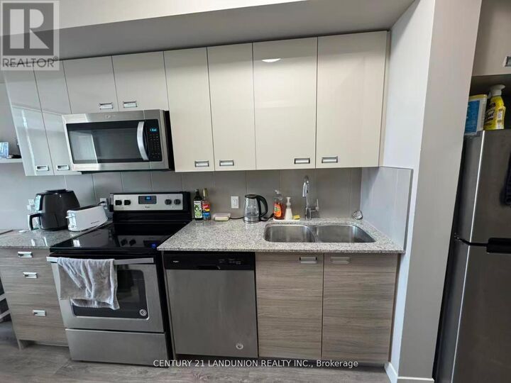 Property Photo:  308 Lester Street 225  ON N2L 0H9 