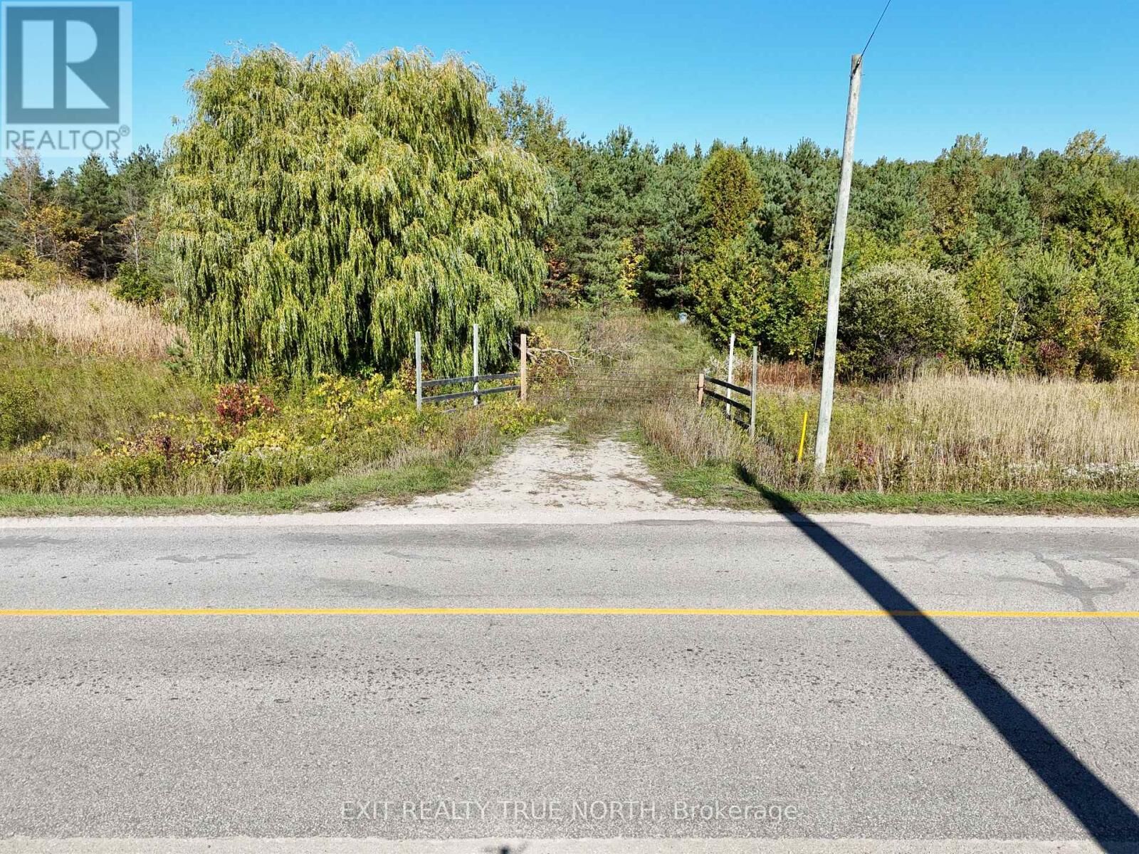 Property Photo:  6696 33/34 Nottawasaga Sideroad  ON L0M 1S0 