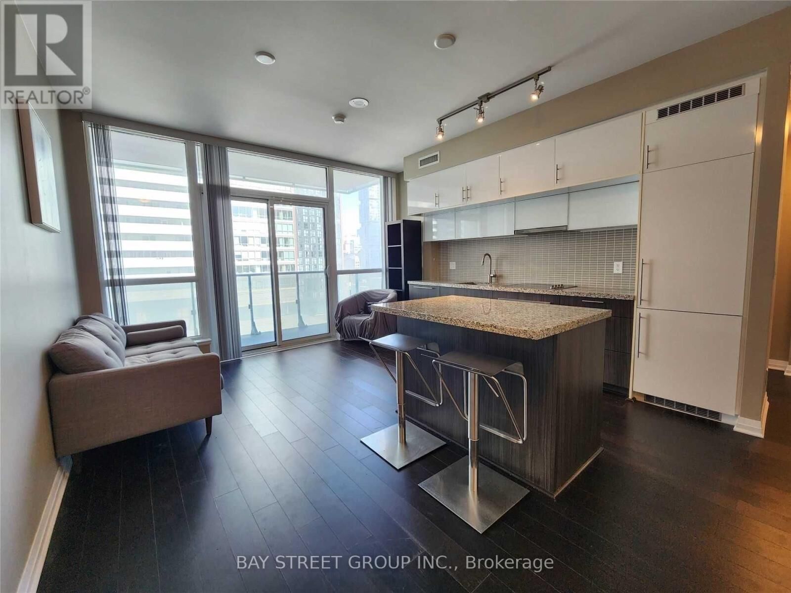 Property Photo:  8 Mercer Street 1312  ON M5V 0C4 