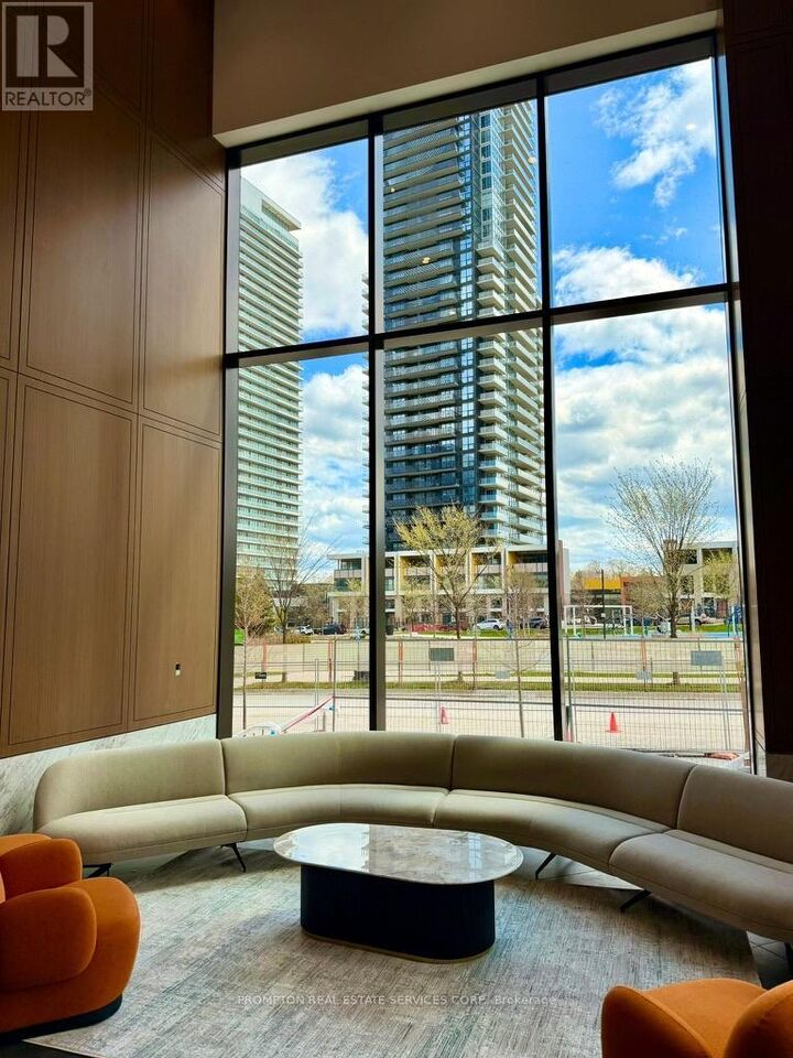 Property Photo:  18 Esther Shiner Boulevard 616  ON M2K 0J7 