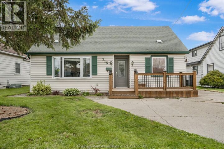 Property Photo:  315 McNaughton Avenue East  ON N7L 2G7 