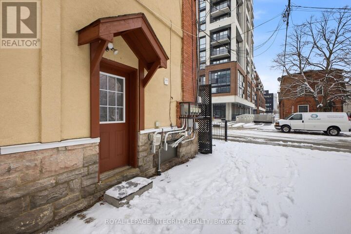 Property Photo:  172 Cobourg Street B  ON K1N 8H5 