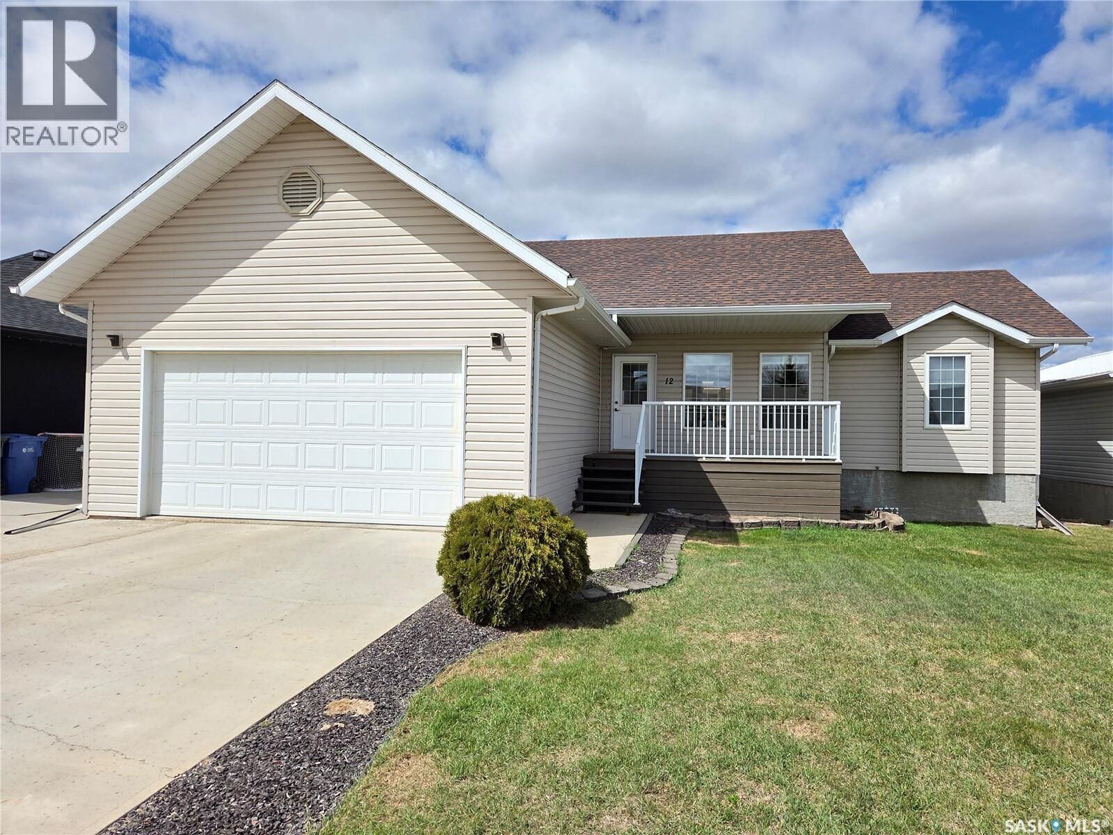 Property Photo:  12 Arcola Place  SK S0C 0R0 
