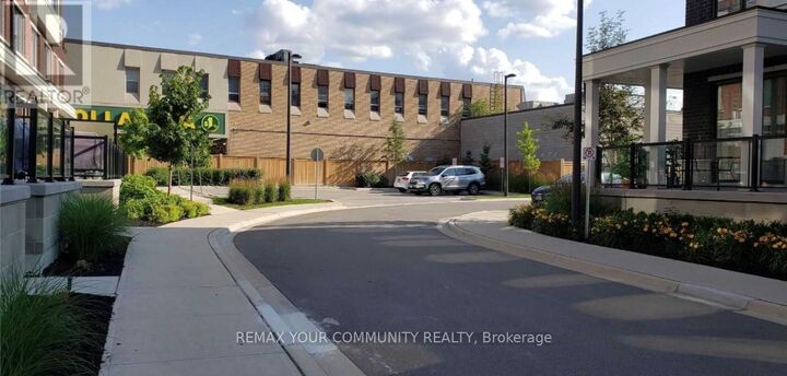 Property Photo:  500 Alex Gardner Circle 101  ON L4G 3G5 