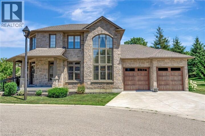 Property Photo:  158 Willow Street 23  ON N3L 0C5 