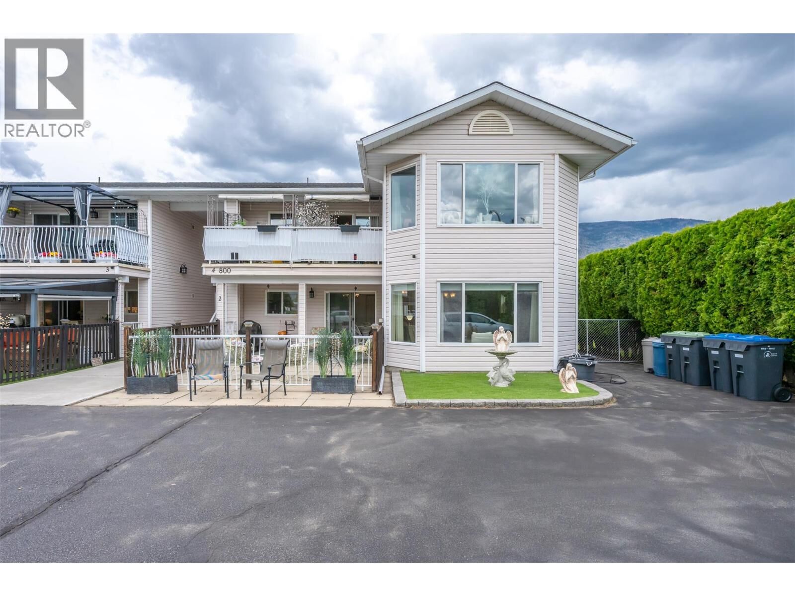 Property Photo:  800 Merlot Avenue 2  BC V0H 1T4 