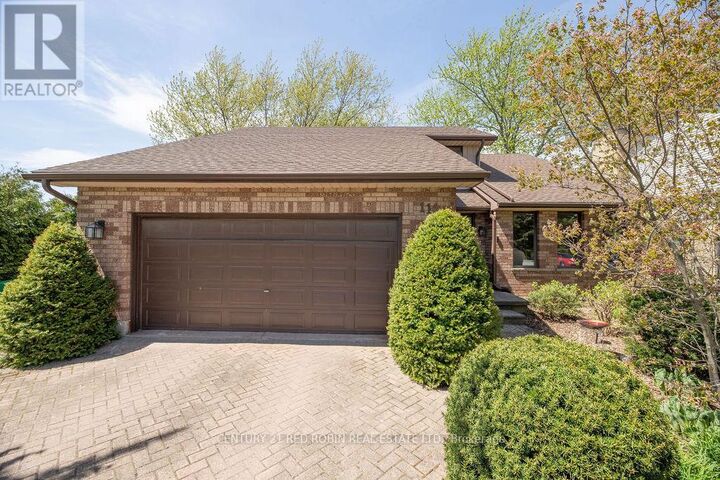 110 Roe Street — photo 1