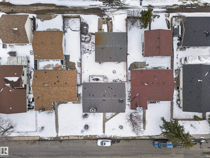 Property Photo:  8312 29 Ave NW  AB T6K 3V6 