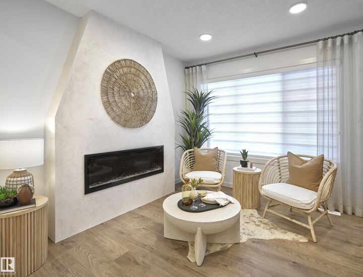 Property Photo:  2111 210 Street NW  AB T5Y 4K2 