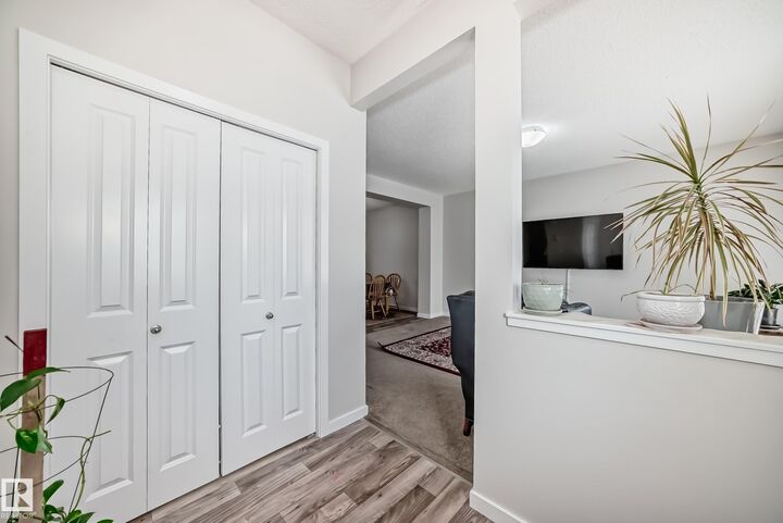Property Photo:  4609 Alwood Way SW  AB T6W 1A8 