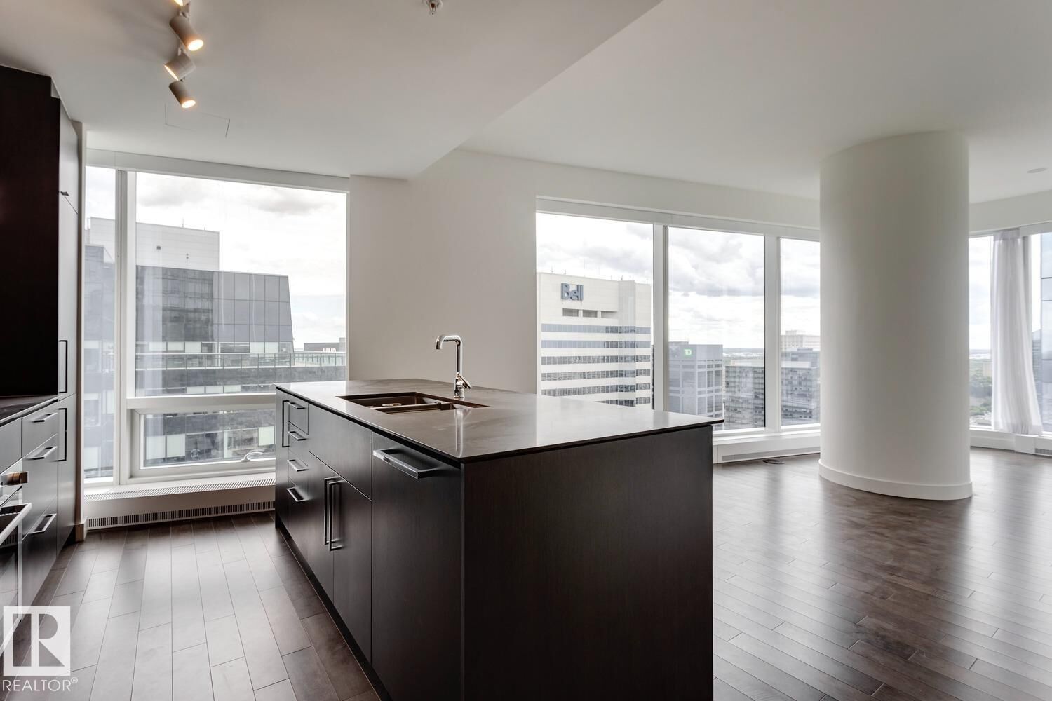 Property Photo:  10360 102 Street NW 3307  AB T5J 0K6 