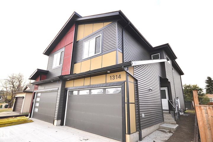 Property Photo:  1314 35 Street NW  AB T6L 3E8 