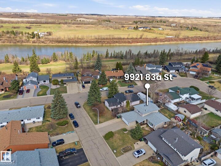 Property Photo:  9921 83A Street  AB T8L 3C3 