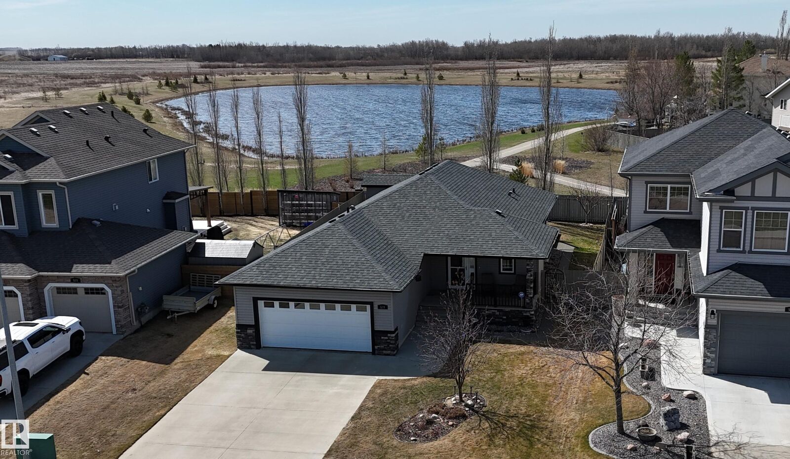 Property Photo:  521 Grandin Drive  AB T8R 0E3 