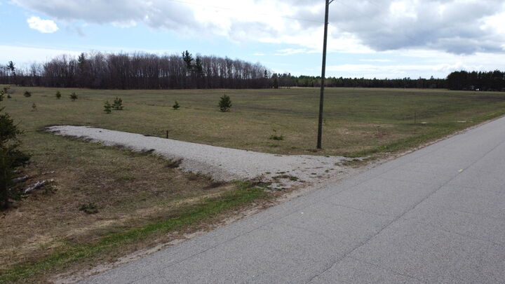 Property Photo: 7.25 Acres E Traynor Rd MI 49736