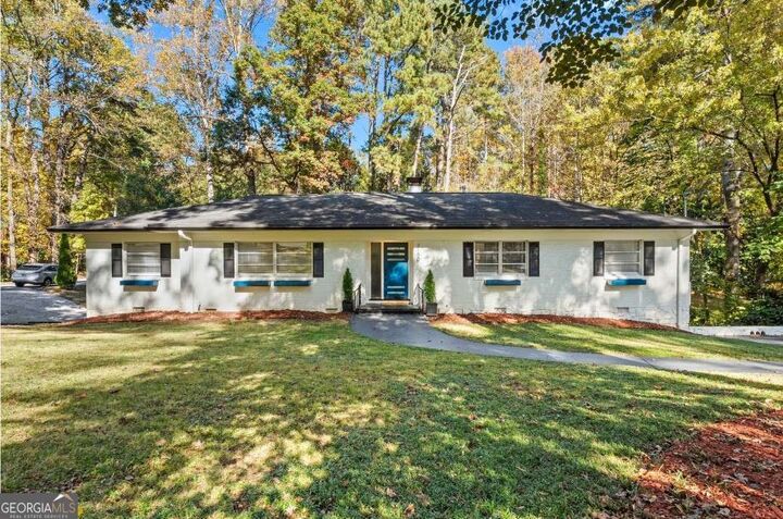 Property Photo: 2150 Azalea Circle GA 30033