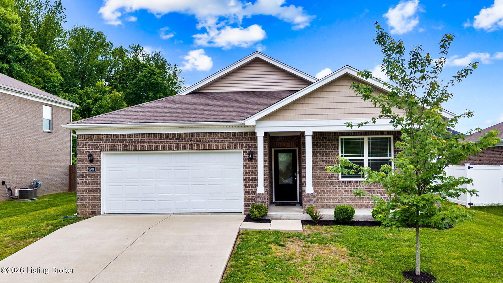 Property Photo:  6904 Train Station Way  KY 40272 