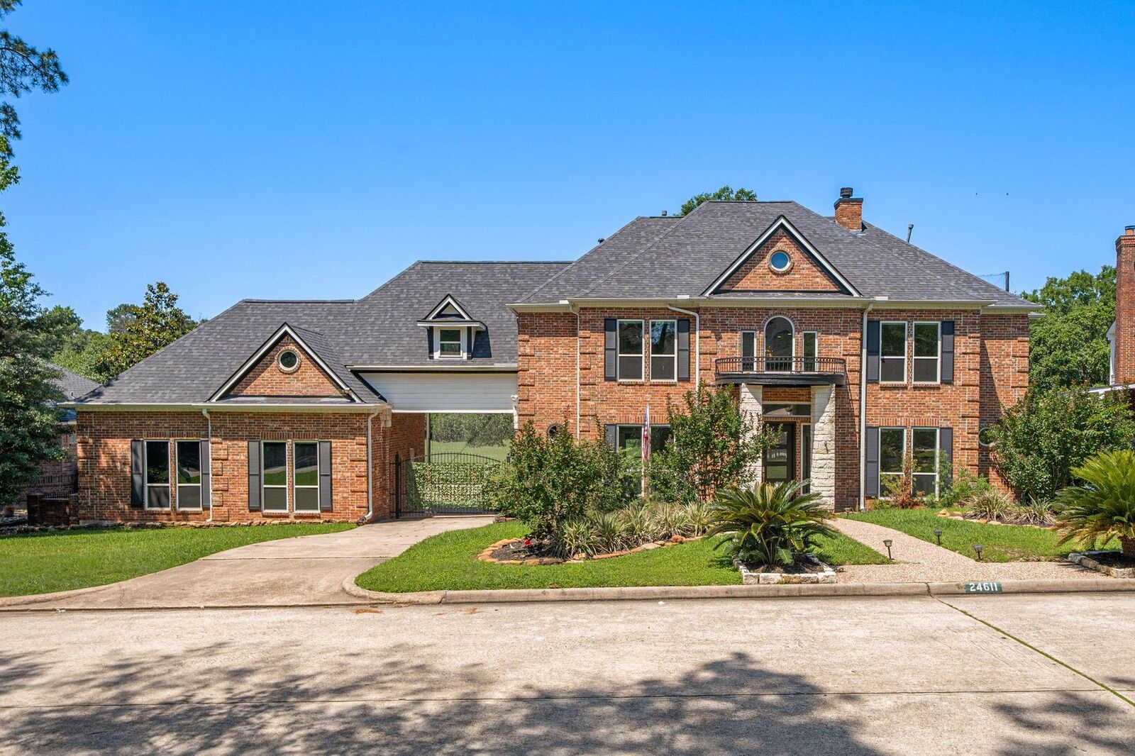 Property Photo:  24611 W Kingscrest Circle  TX 77389 