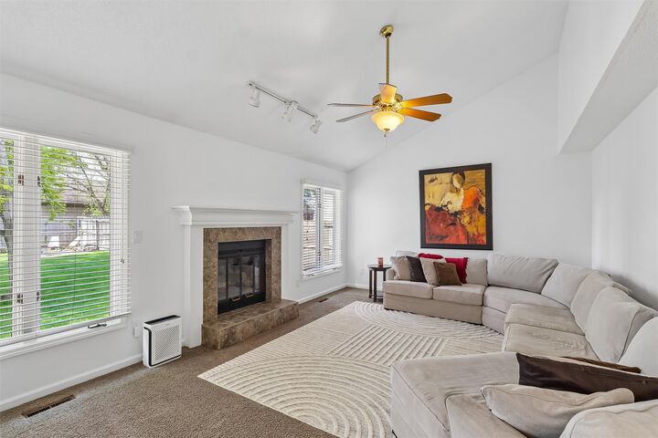 Property Photo:  5472 Dakota Drive  IA 50266 