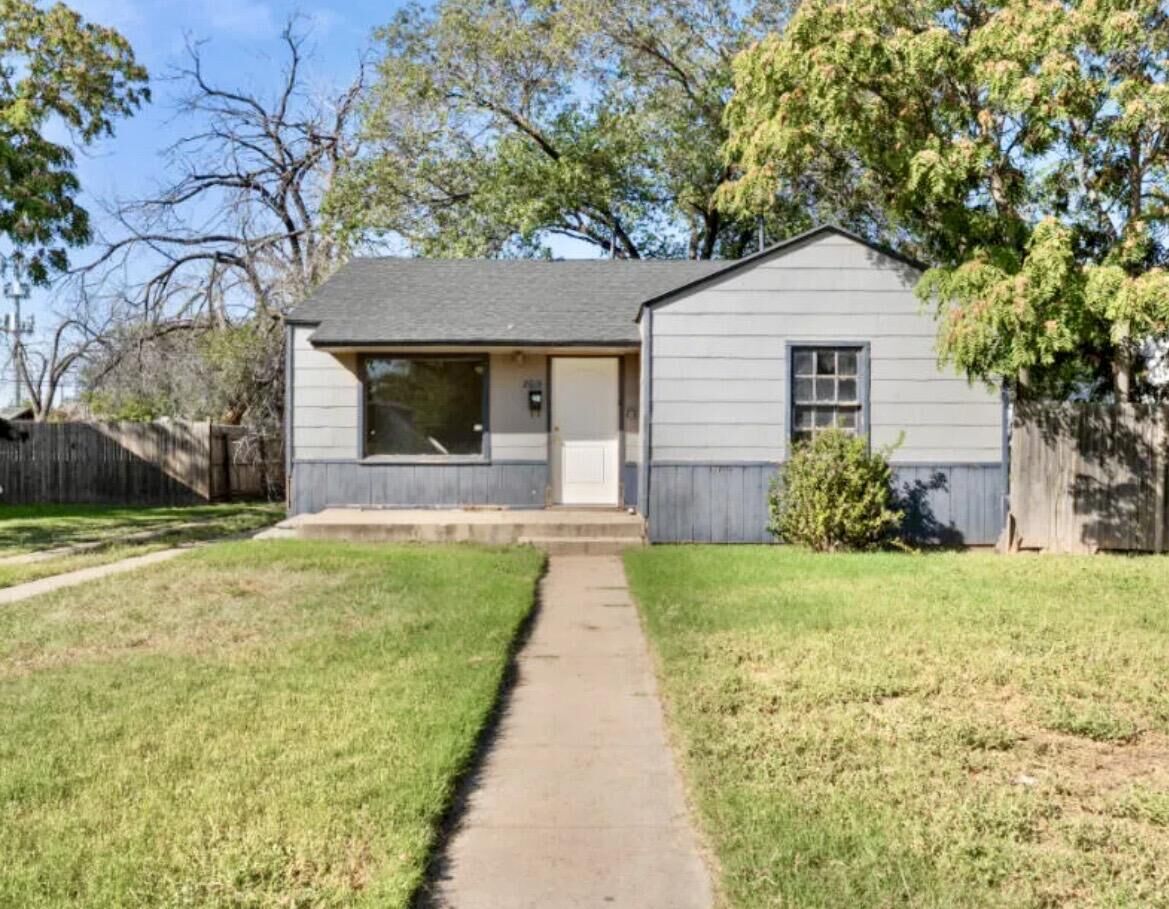Property Photo:  2614 36th Street  TX 79413 