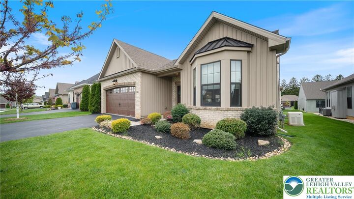 Property Photo:  3501 Treeview Drive  PA 18049 