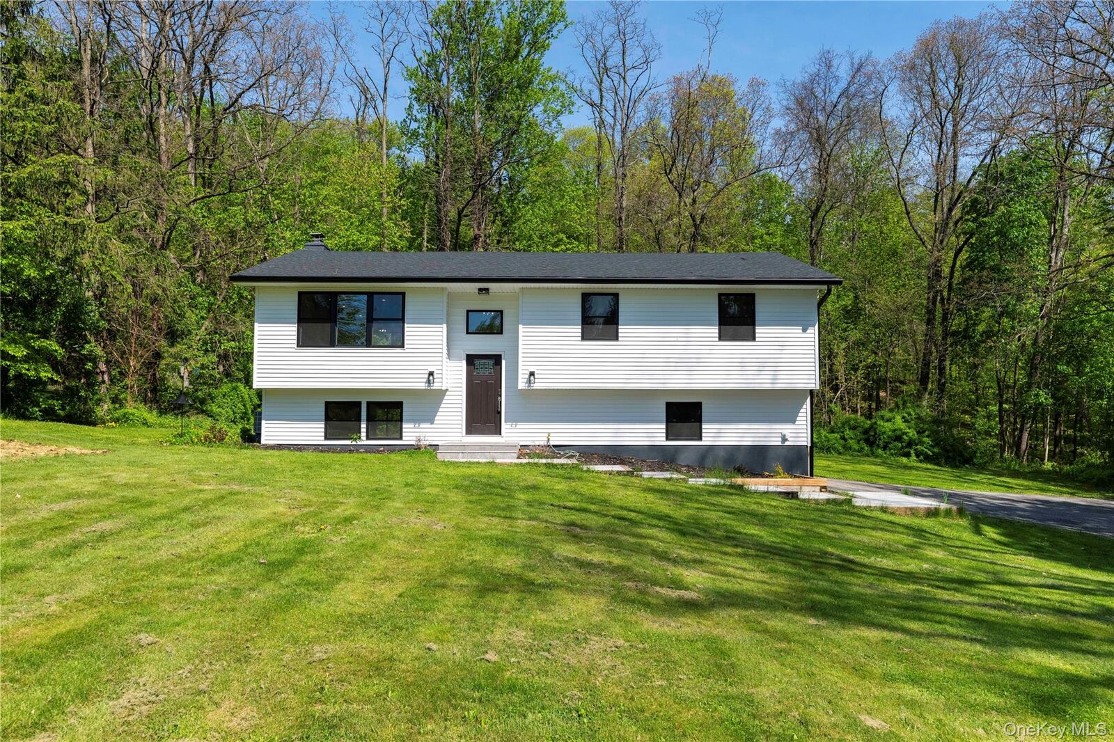 Property Photo:  15 Larissa Lane  NY 12590 