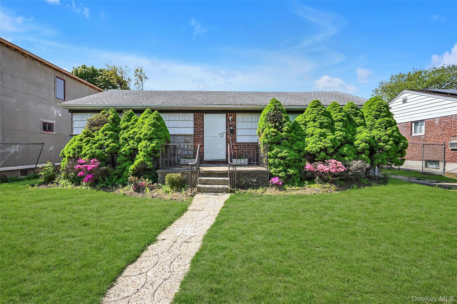 Property Photo:  2255 Parkhurst Road  NY 11003 