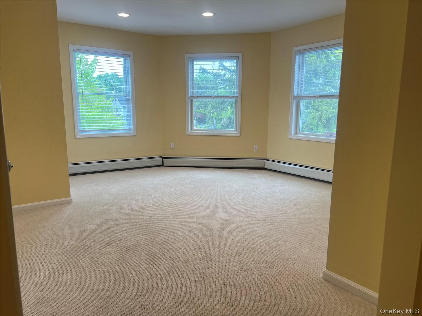 Property Photo:  15 N Liberty Drive Apt 1  NY 10980 