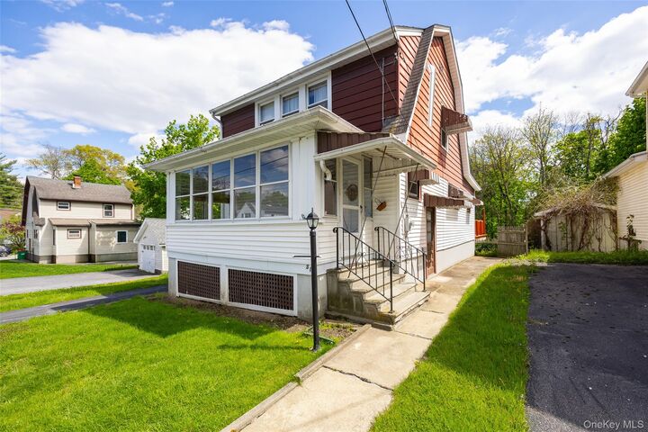Property Photo:  6 Irving Avenue  NY 12601 