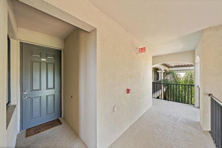 Property Photo: 17006 Vardon Terrace 401 FL 34211