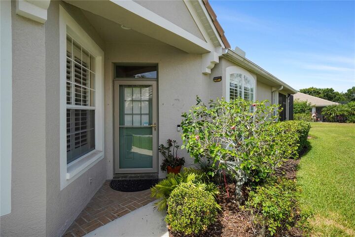 Property Photo:  8336 Tartan Fields Circle  FL 34202 