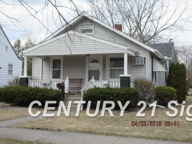 Property Photo:  1802 Allegan Street  MI 48602 
