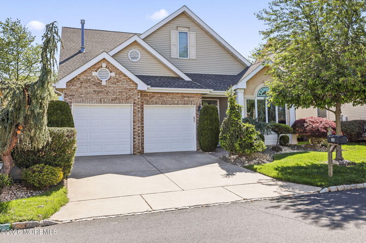Property Photo:  36 Wintons Way  NJ 08831 