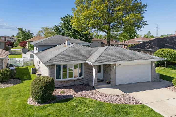 Property Photo:  8019 Prairie Court  IL 60477 