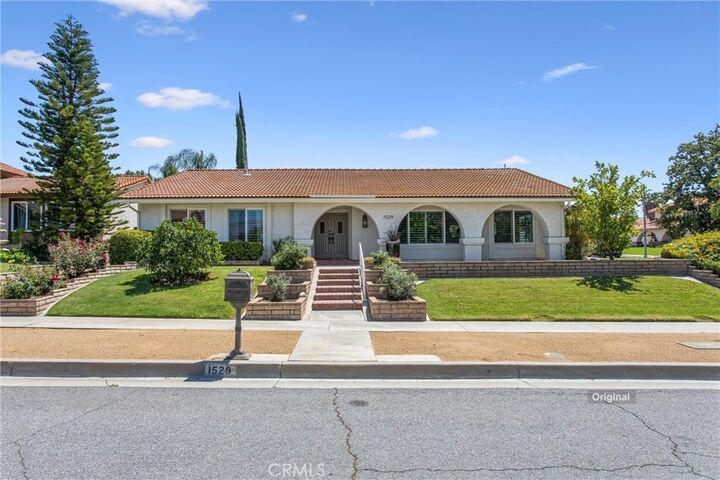 Property Photo:  1529 Conestoga Court  CA 92373 